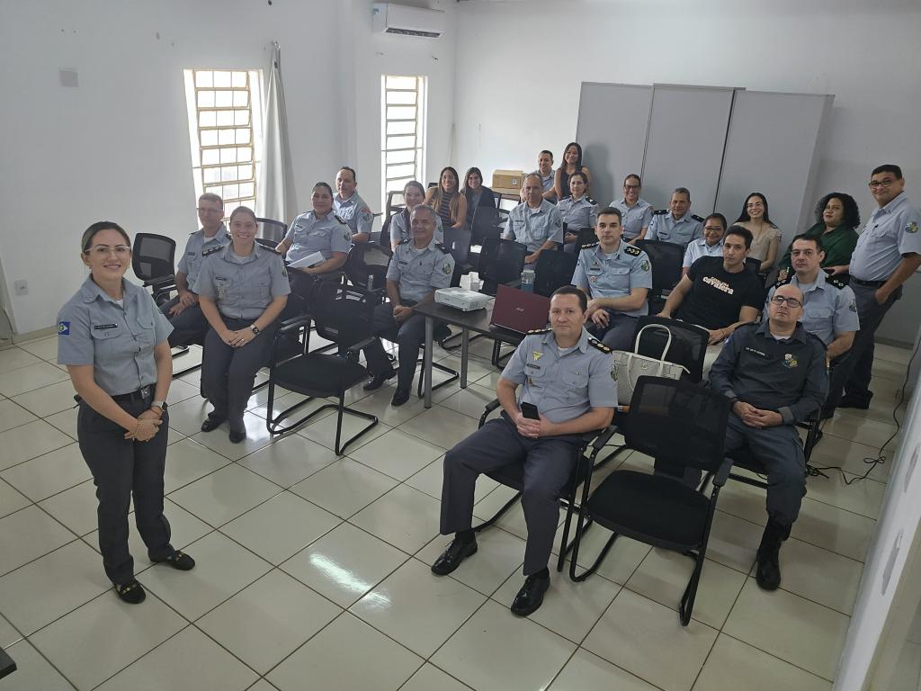 Policiais militares da Corregedoria participam de formação sobre Gestão de Documentos da PMMT - 